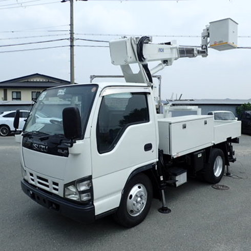 イスズエルフ 高所作業車