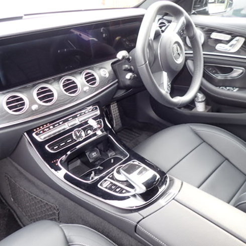 メルセデス　ベンツ Eクラス ステーションワゴン E220d アバンギャルド スポーツ