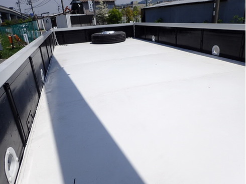 いすゞトラック荷台張替え　