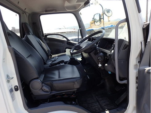 中古トラック販売　修理　架装