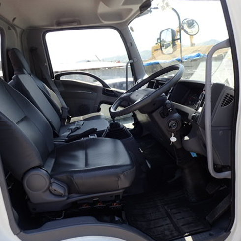 中古トラック販売　修理　架装