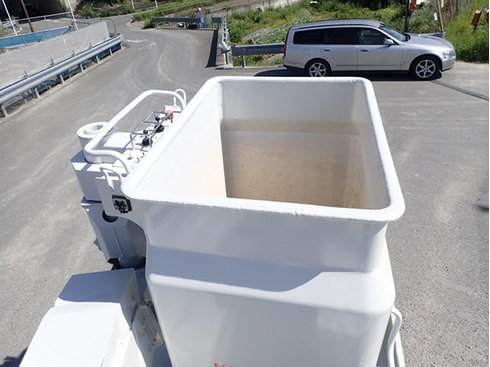 FRPバケット 200kgバケット　看板設置　通信工事　2名　　