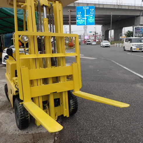 コマツ(KOMATSU)フォークリフト FG10-10 ガソリンエンジン 1t 4m