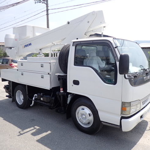 電工仕様の高所作業車