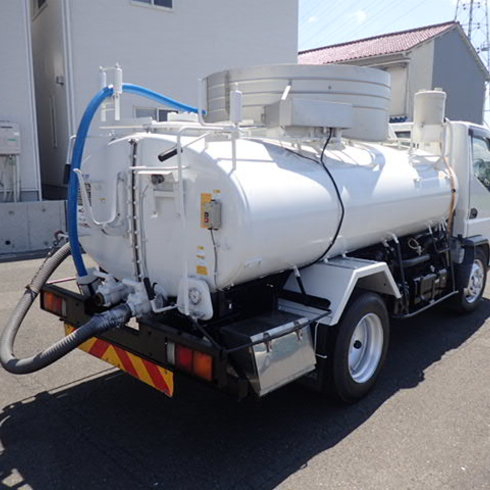 糞尿車 衛生車 三菱中古トラック