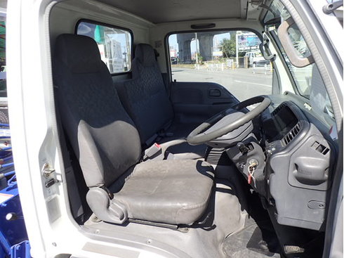中古トラック販売　修理　架装　
