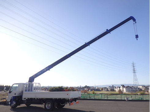 希少 5段ブーム ラジコン付のユニック車 H14 いすゞエルフ 3 5t ワイド超ロング 全塗装済 積載3 5t ワイド幅 荷台の長さ437cmで 足場屋さんや鉄筋屋さんにおすすめです クレーン 穴堀建柱車 中古トラックを探す 大阪の再生中古トラック専門店 販売