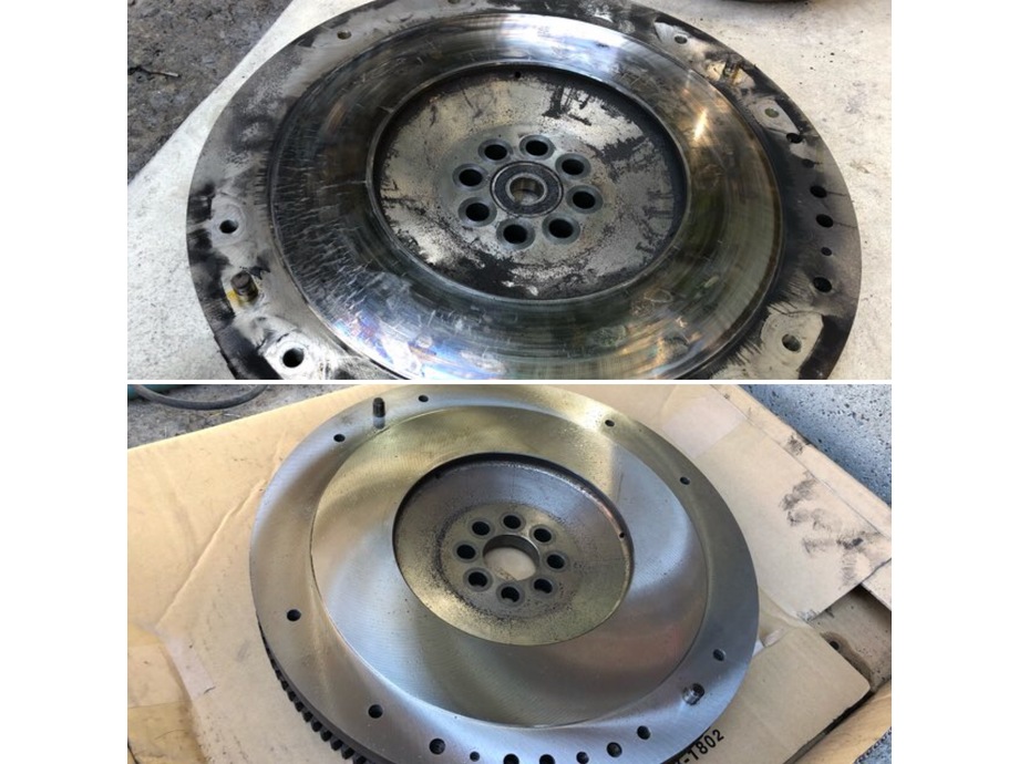 クラッチディスク クラッチカバーの交換 フライホイールの研磨 高所作業車などの車両の重量が重い車は半クラッチ状態での走行が多いとクラッチをダメにしてしまします ご注意を Truck123トラック整備 お役立ち情報 スタッフblog 大阪の再生中古トラック専門店