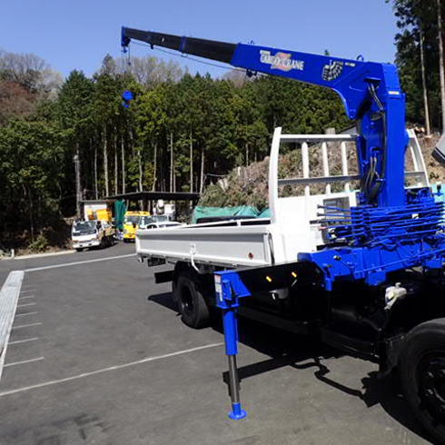 ワイドアウトリガ　2.9t吊り　安定感　メンテナンスしやすい