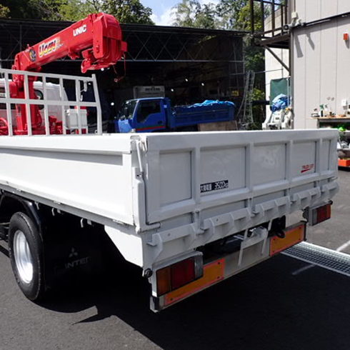 はしごかけ　ユニック URA263H 2.6t吊 建機運搬