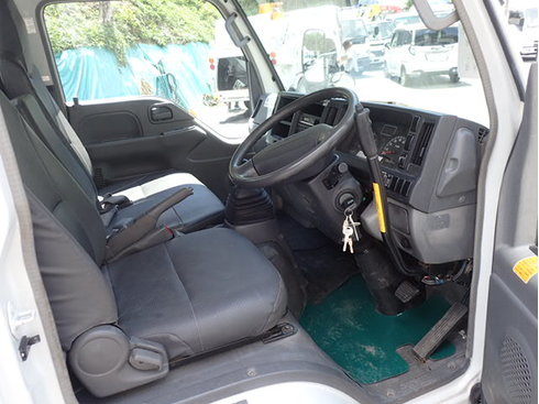 配電　電気　通信　絶縁　多関節アーム