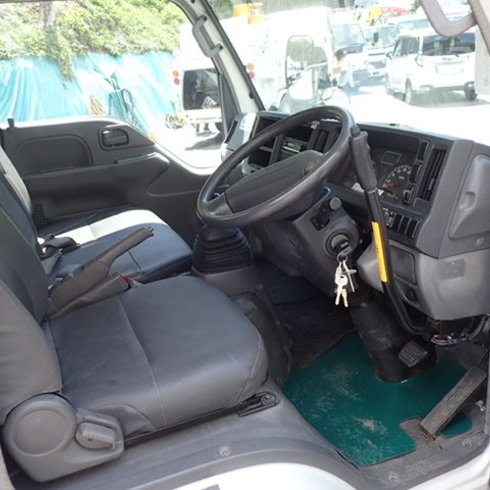 配電　電気　通信　絶縁　多関節アーム