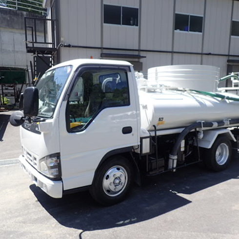 バキュームカー　イスズエルフ　糞尿　衛生　2.7t 