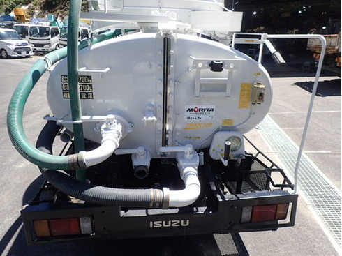 エンジン整備 マフラー洗浄 足回りのゴム類交換 バキュームポンプオイル交換 車両全塗装済 H18 イスズエルフ 2 7t バキュームカー 糞尿車 衛生車 モリタエコノスvbr427h 浄化槽清掃 保守点検や産業廃棄物 糞尿処理に パッカー車 塵芥車 バキュームカー