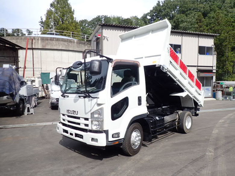 瓦チップ4tダンプカードバッと配達！愛知三重岐阜限定！