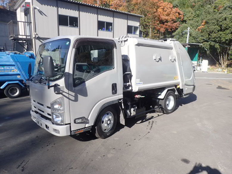 平成26年式 小型 エルフ プレス式 スケール パッカー車 4 3立米 新明和 一般ごみはもちろん 粗大ゴミの収集にも パッカー車 塵芥車 バキュームカー 糞尿車 散水車 清掃車 中古トラックを探す 大阪の再生中古トラック専門店 販売