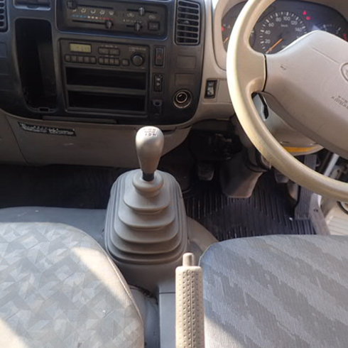 エアコン　パワステ　パワーウインドウ　エアバック　坂道発進補助