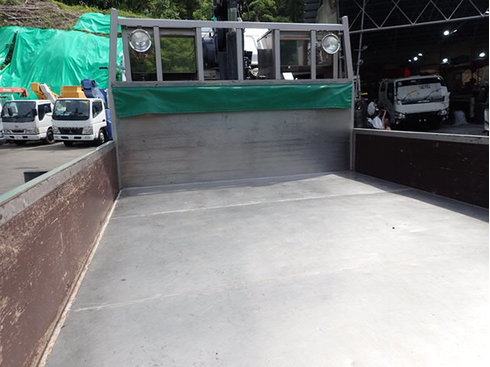 ステンレス荷台　ラジコン　セイコーラック　マーカーランプ　長物入れ　