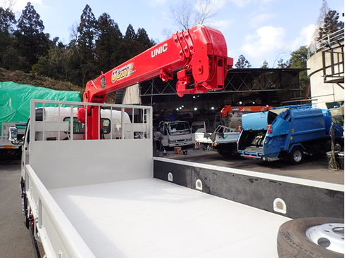 床鉄板　アオリ水平チェーン　セイコーラック　アオリ穴　荷台下工具箱