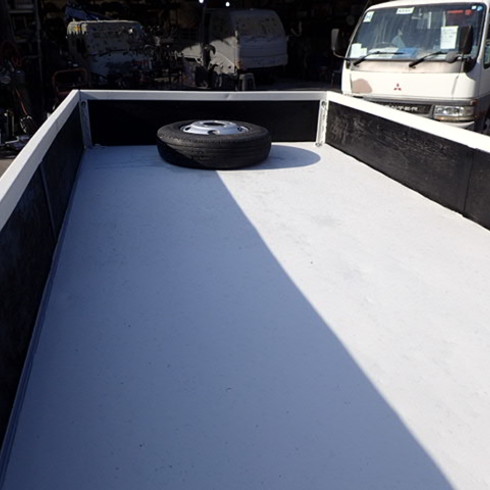 床鉄板　アオリ水平チェーン 鳥居下部鉄板　荷台下工具箱