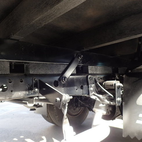 クレーン　高所作業車　ダンプ　重機　パッカー車