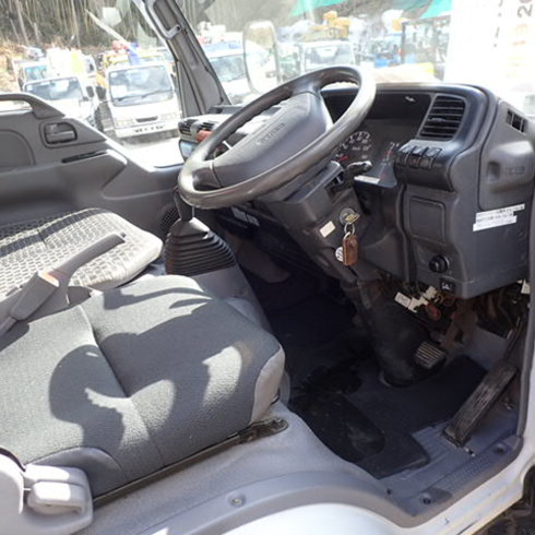 ユニック車　クレーン車　 再生中古トラック　小型クレーン