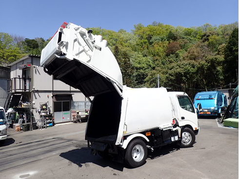 パッカー車 塵芥車 ごみ収集車 清掃車 