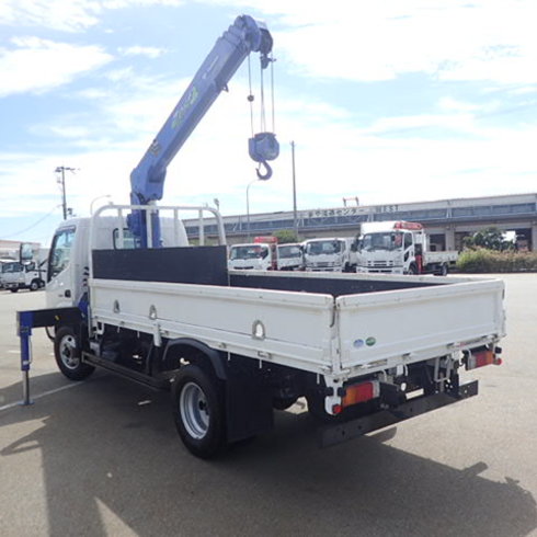 アウトリガ格納忘れ警報装置付