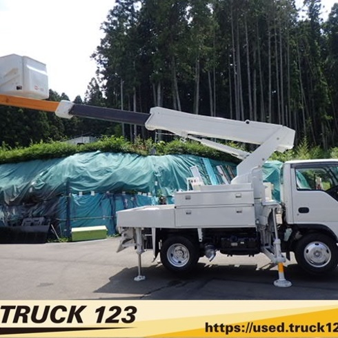 高所作業車レンタル 整備済み中古トラック