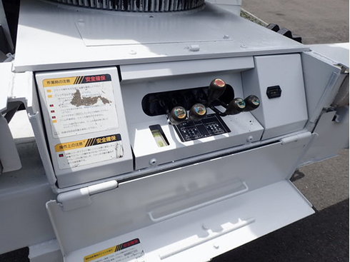 中古バケット車 塗装　清掃　メンテナンス