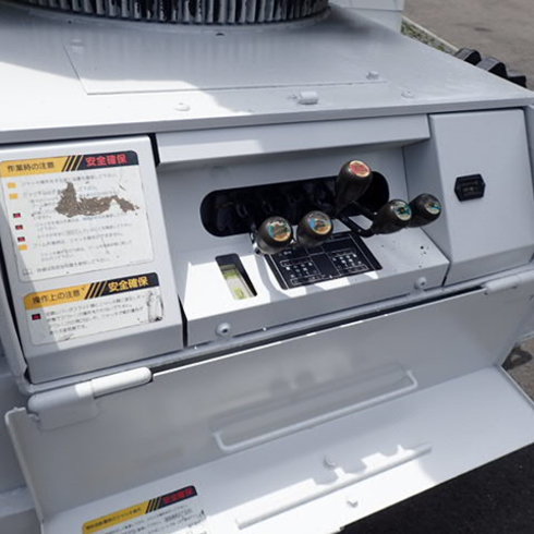 中古バケット車 塗装　清掃　メンテナンス