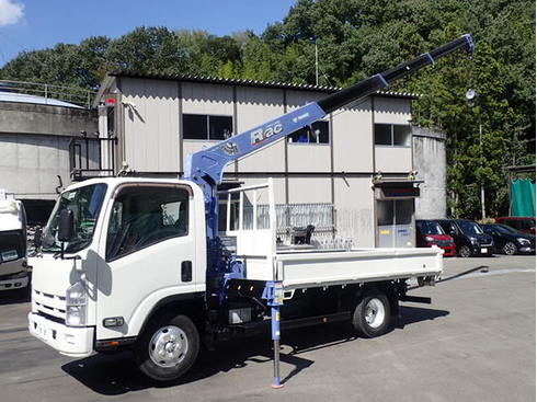 isuzu　イスズ　いすゞ　エルフ　ELF