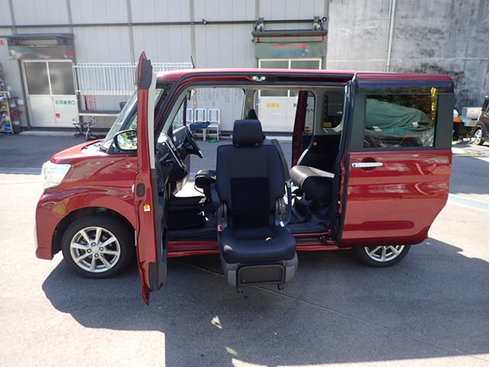 ダイハツ　DAIHATSU　タント　TANTO