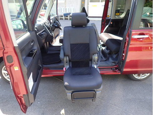 広々　大開口　快適　シートアレンジ