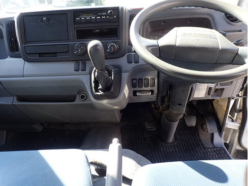 三菱トラック 中古トラックキャンター トラック運転席 トラックシート