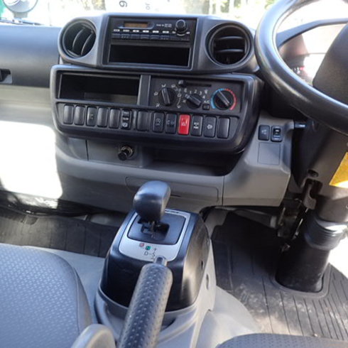 有限会社フリーマーケット123　トラック123　TRUCK123　大阪