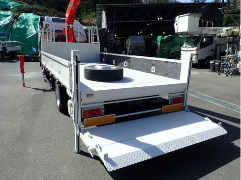 極東　リフト　積み下ろし　ボンベ　ドラム缶