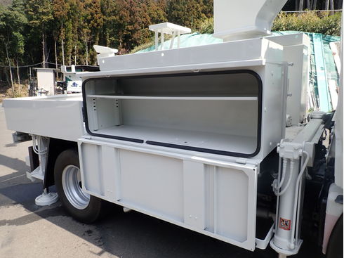 工具箱　はしごかけ　上面枠　FRP