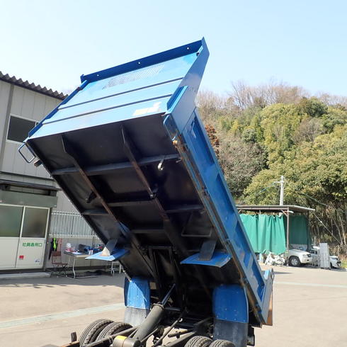新明和　ダンプ 　3t　3トン　トラック