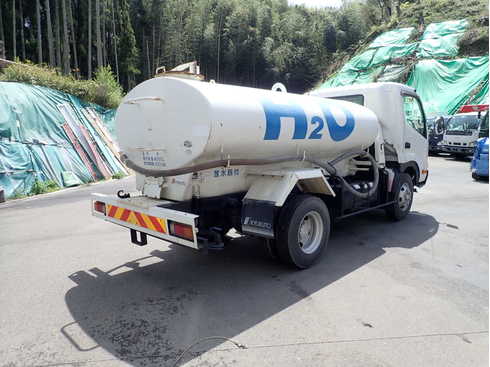 散水車　トラック　4トン　PTO式　極東