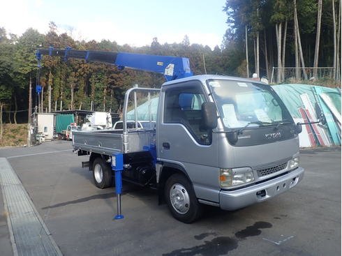 isuzu　イスズ　いすゞ　エルフ　ELF