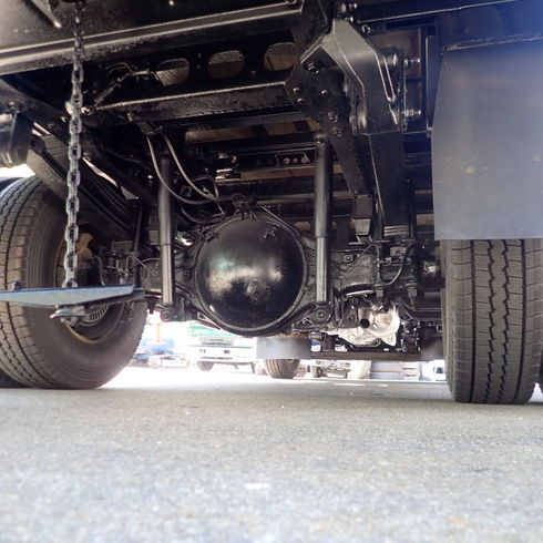 クレーン　高所作業車　ダンプ　重機　パッカー車