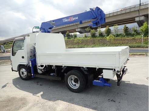 4段クレーン　ラジコン　タダノ　リヤジャッキ