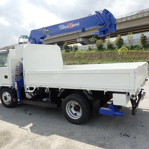 4段クレーン　ラジコン　タダノ　リヤジャッキ