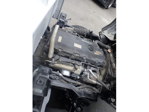 PB-AKR81AR 4HL1　4.77L　ディーゼル　軽油