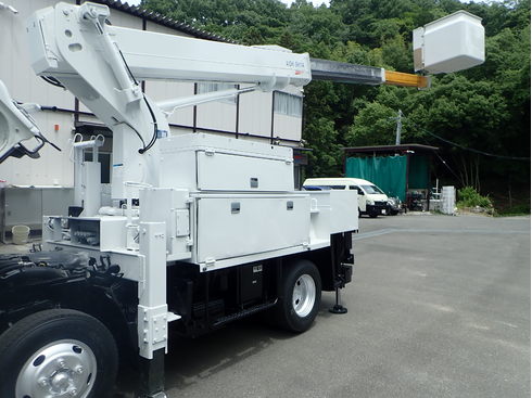 電柱 信号機 防犯カメラ CATV 光回線