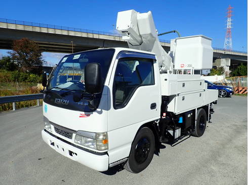 いすゞ　エルフ　高所作業車　整備　塗装