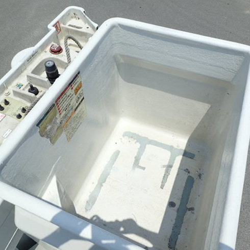 FRPバケット　塗装　工具箱　アース　夜間工事