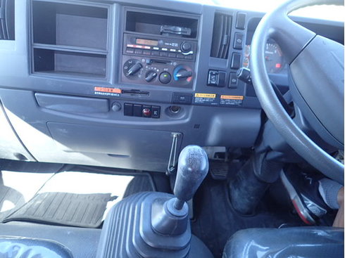 フォワード室内