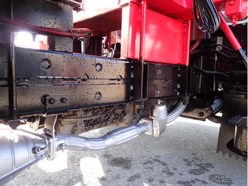 シャーシ 足回り マフラー